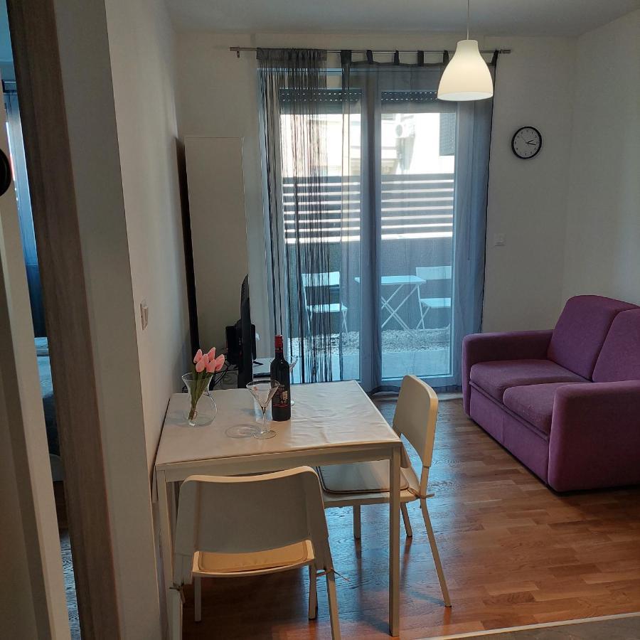 Apartment Paola With Free Private Parking Place Split Exterior photo