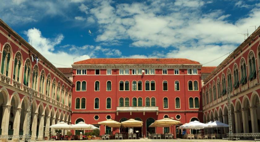 Apartment Paola With Free Private Parking Place Split Exterior photo
